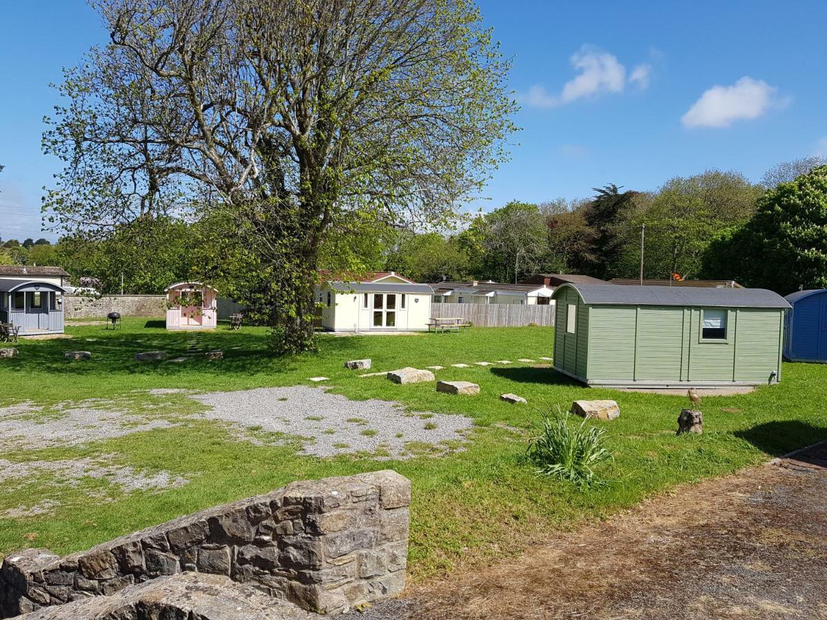 Acorn Camping And Caravan Park Llantwit Major Bagian luar foto