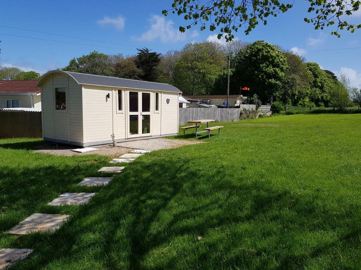 Acorn Camping And Caravan Park Llantwit Major Bagian luar foto