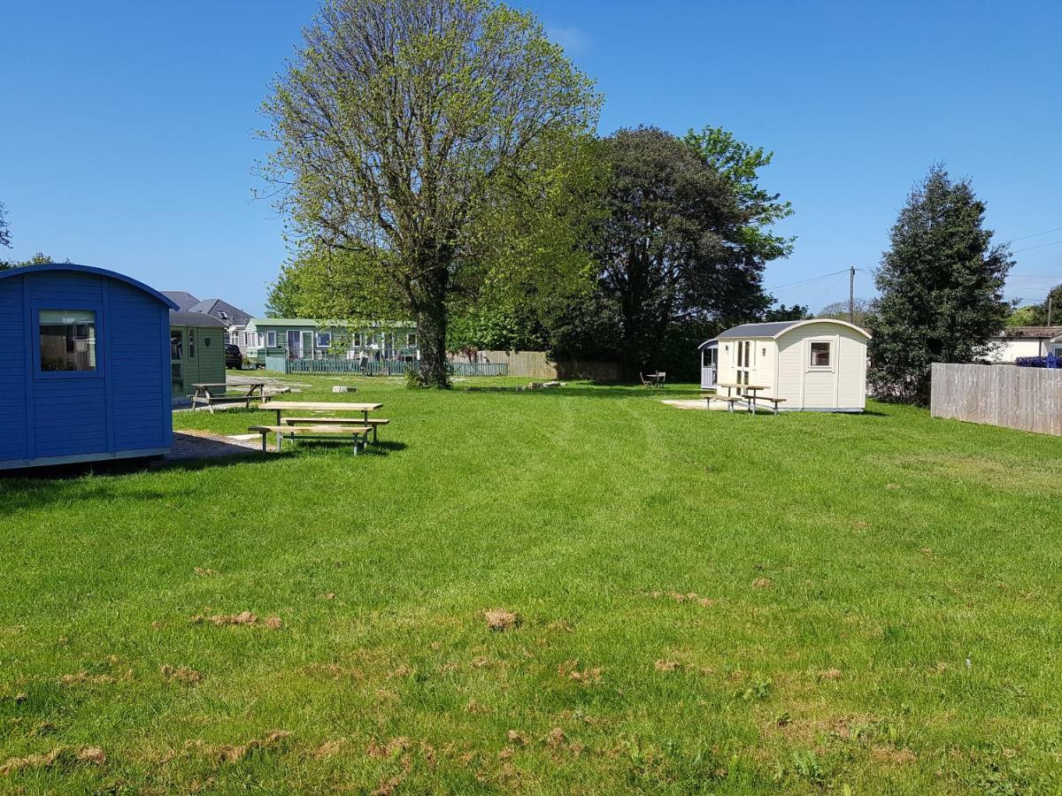 Acorn Camping And Caravan Park Llantwit Major Bagian luar foto