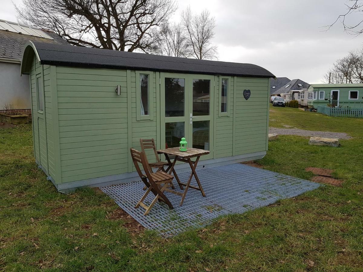 Acorn Camping And Caravan Park Llantwit Major Bagian luar foto
