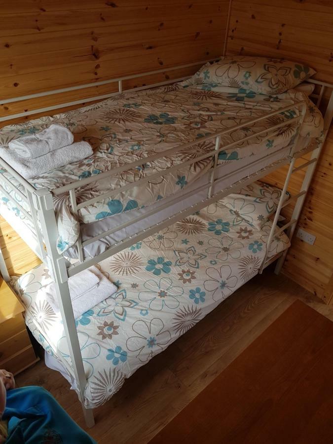 Acorn Camping And Caravan Park Llantwit Major Bagian luar foto