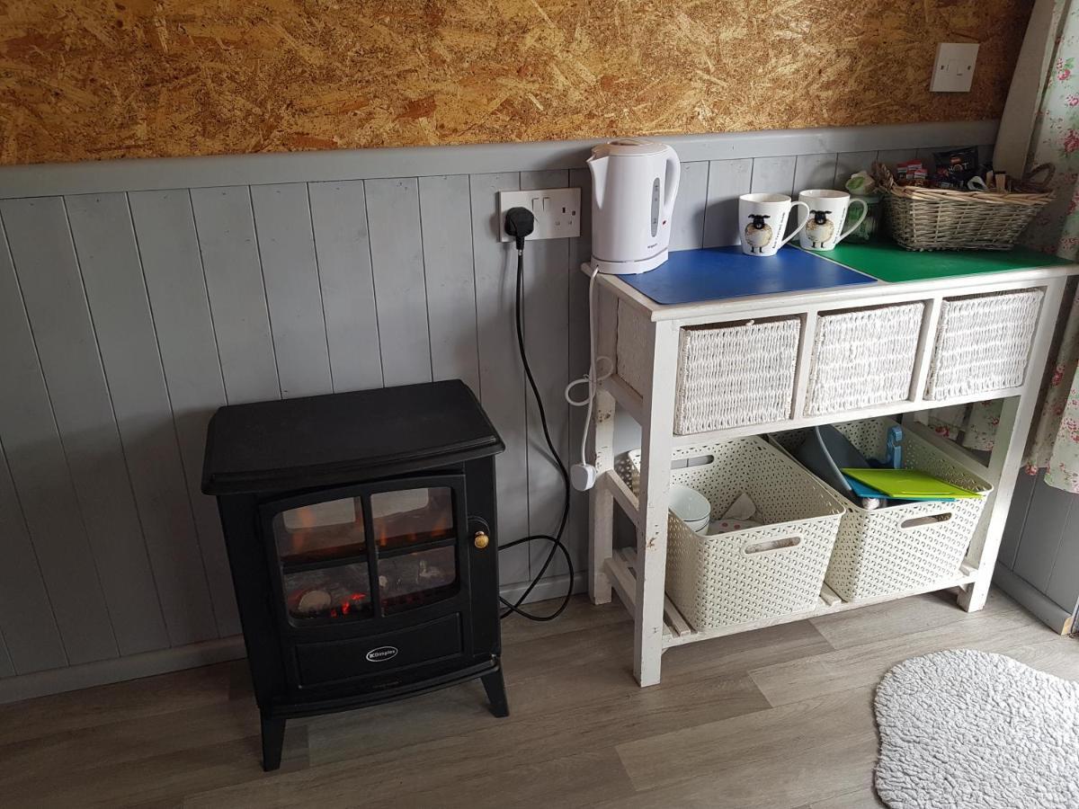Acorn Camping And Caravan Park Llantwit Major Bagian luar foto
